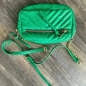 Charlie Charming Quilted Green Crossbody Bag with Gold Chain Strap and Striped L